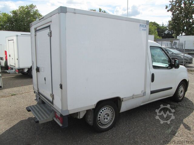 Fourgon isotherme frigorifique FIAT Doblo 1.6*Carrier-Tiefkühler*Euro 6*