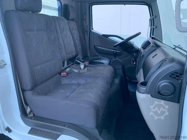 Camion bâché Renault Maxity  Cabstar 110.35 - Centina e Telo Alza / Ab