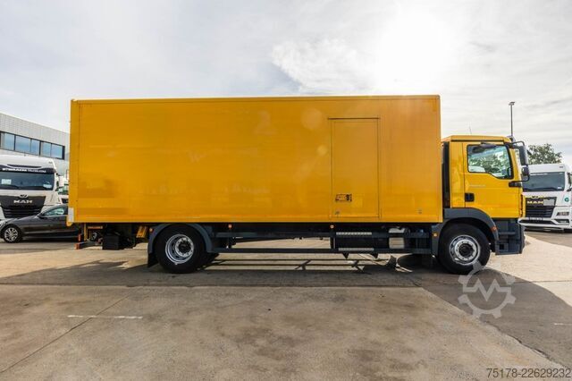Koffer MAN TGM 18.250 BL + DHOLLANDIA 2T.