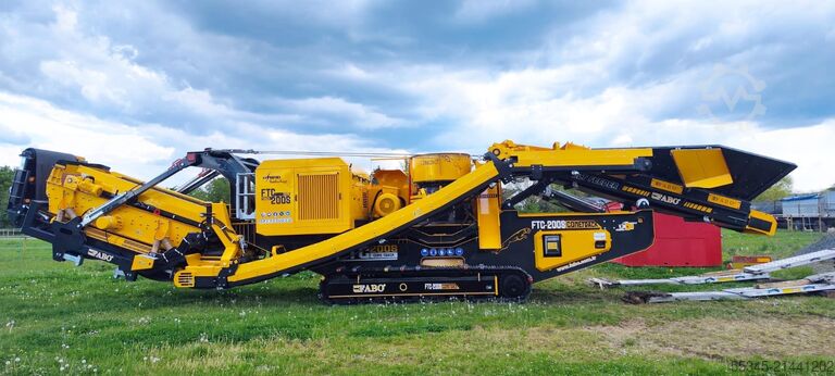 مصنع السحق FABO Mobile cone crusher with screen