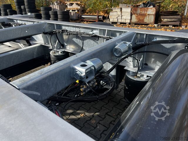 可更换底盘拖车 Möslein BDF  Tandem- BDF- Wechselanhänger mit Ladebordwand