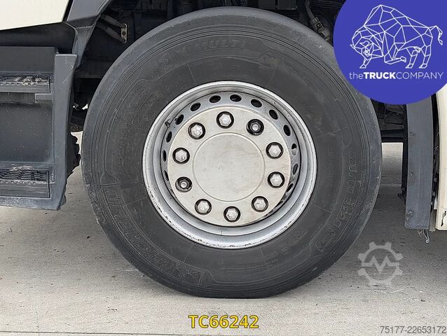 SZM tiêu chuẩn Renault T 520
