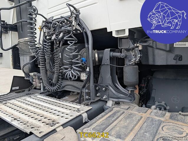 SZM tiêu chuẩn Renault T 520