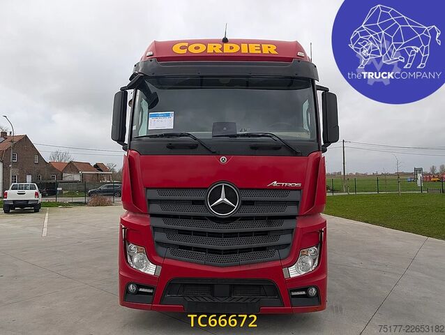 Bâche coulissante Mercedes-Benz Actros 2548