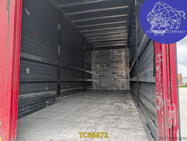 انزلاق القماش المشمع Mercedes-Benz Actros 2548