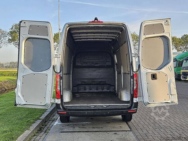 Hochdachkombi MERCEDES-BENZ SPRINTER 315 L2H2 RWD Mbux Autom!