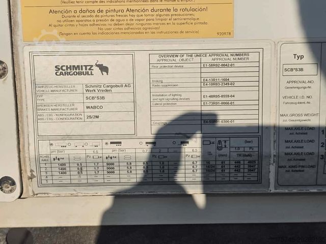 Semi-remorque fourgon SCHMITZ CARGOBULL SCB S3B * LIFT * 2X PALETTENKASTEN *