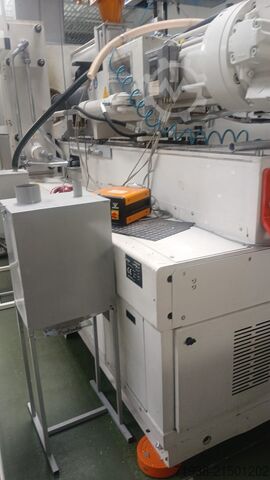 Stroj za brizganje Krauss Maffei KM 420-2000 CX