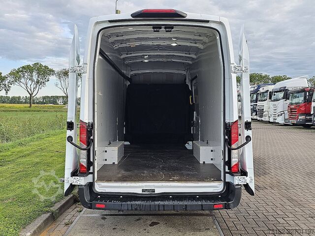 Stationvogn med højt tag FORD TRANSIT 2.0 TDCI 130 L4H3