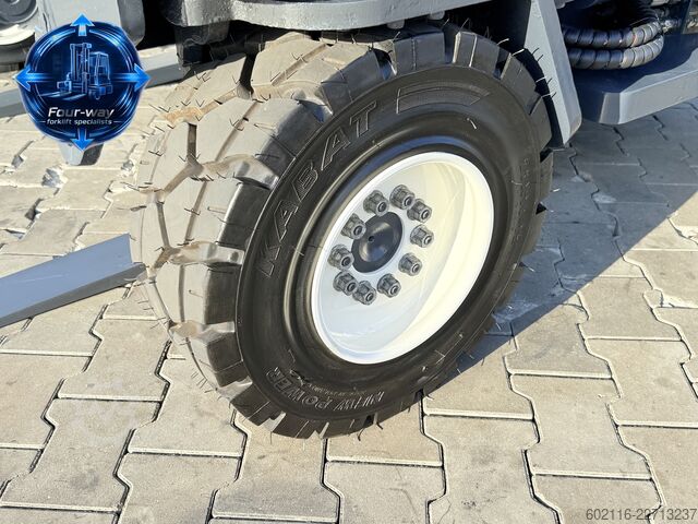 चार-तरफ़ा फोर्कलिफ्ट Combilift C3000XL GAS DUPLEX 4550 SIDE SHIFT