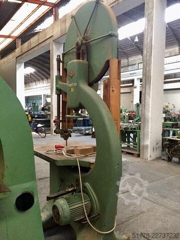 Primultini band saw with mm flywheels. 1000 Primultini 