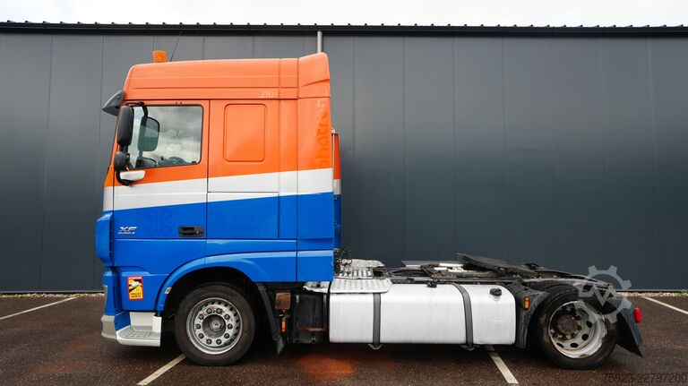 Volume SZM DAF XF 440 mega tractor unit
