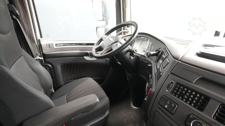 Standar-SZM DAF XF 480 Ssc tractor unit
