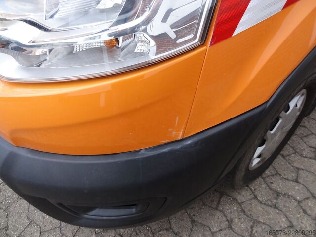 Pick-up van FORD Pritsche 350 L2 Doka mit Vorwahntafel