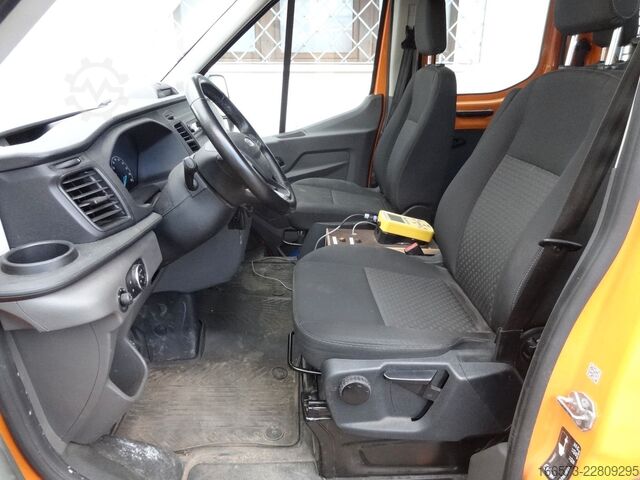 Pick-up van FORD Pritsche 350 L2 Doka mit Vorwahntafel