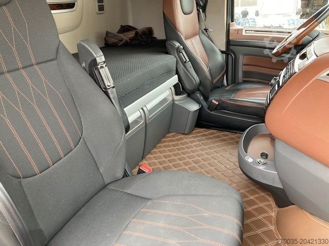 หัวลากมาตรฐาน DAF XF 530 SSC Leder+Intarder+Standklima+ALU+Traxon