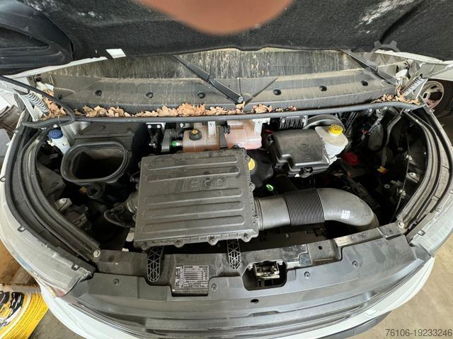 Transporter mit Koffer IVECO Daily 35S14 Hi-Matic Koffer*Ahk*Seiten tür*