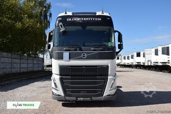 Standard SZM VOLVO FH 500 Globetrotter XL Mega