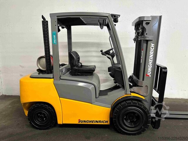 LPG viljuškari Jungheinrich TFG 430 - TRIPLEX 4,4 m