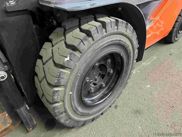 Dizel viljuškari Toyota 52-8FDJF35 - TRIPLEX - NEUWERTIG