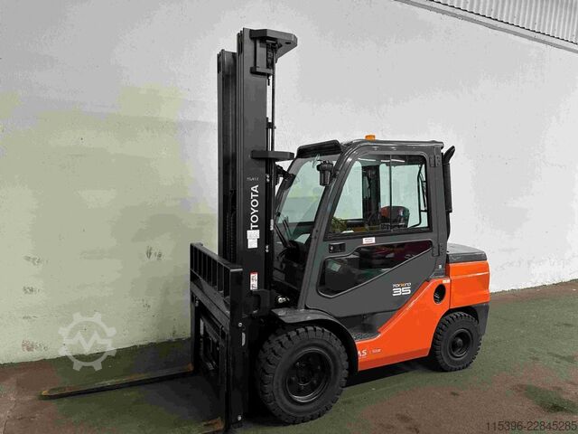 Dizel viljuškari Toyota 52-8FDJF35 - TRIPLEX - NEUWERTIG !!!