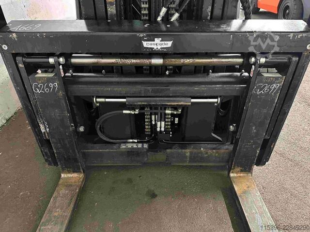 ডিজেল ফর্কলিফ্ট Toyota 52-8FDJF35 - TRIPLEX - NEUWERTIG !!!
