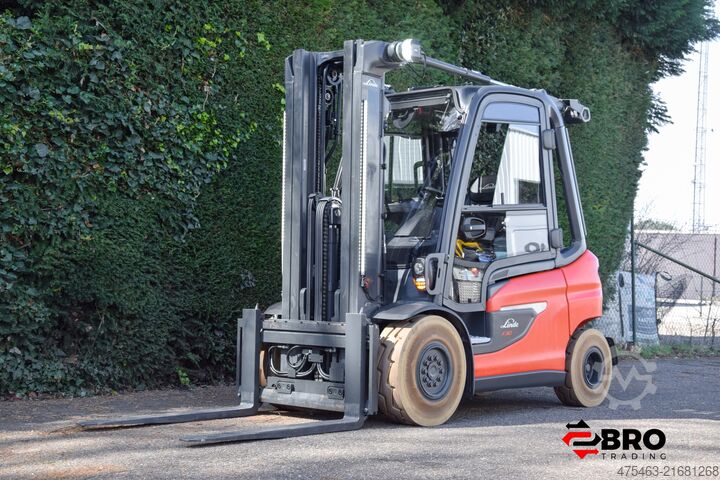 Chariot élévateur Linde X30-01 Li ion 5 Hydr. valves