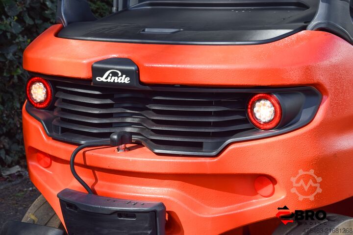 Chariot élévateur Linde X30-01 Li ion 5 Hydr. valves