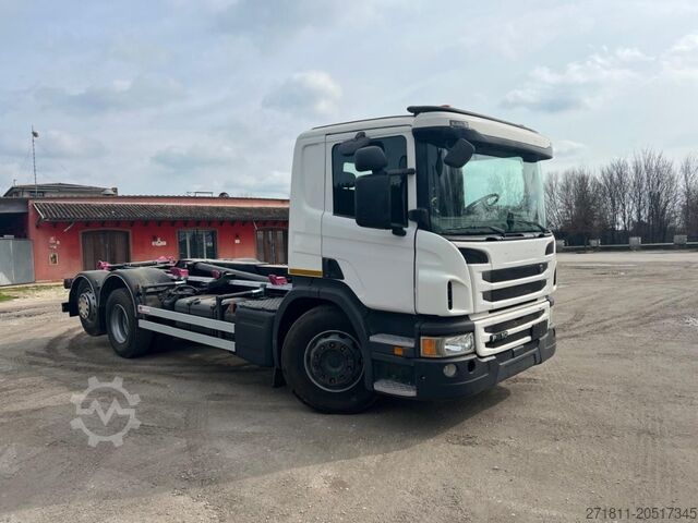 Vozidlo s hákom na kontajnery SCANIA SCANIA P410 CP16 SCARRABILE