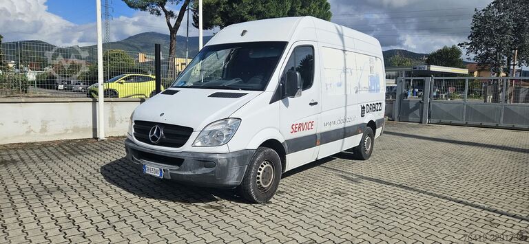 Furgon panel Mercedes-Benz SPRINTER 310 CDI T26-114