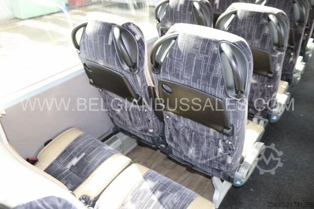 Turistički autobus Van Hool EX17 H / 17RHD / 517HD/ R08