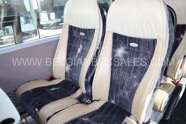 Turistički autobus Van Hool EX17 H / 17RHD / 517HD/ R08