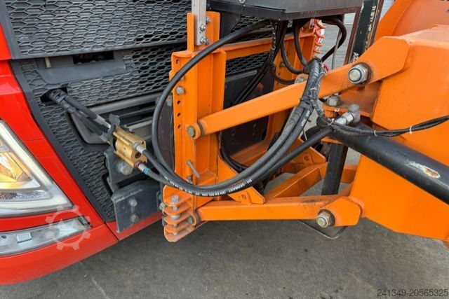 Standard tractor unit VOLVO FH-460 4x2 Winterdienst/SZM