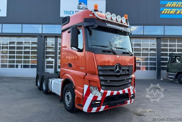 Heavy-duty truck MERCEDES-BENZ Actros 3358 6x4 120T