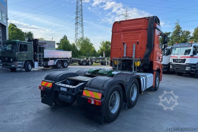 Heavy-duty truck MERCEDES-BENZ Actros 3358 6x4 120T