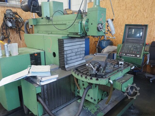 CNC universālā frēzmašīna Maho MH700 C