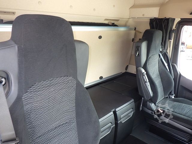 Unit traktor standar MERCEDES-BENZ 1848 LS BigSpace/Öl-Ret./Safety/Standklima/77tkm