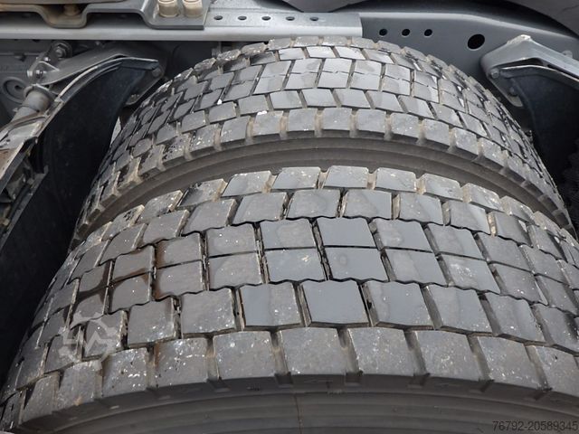 Standardni vlačilec DAF XG+ 530 Skylight/Intarder/Hydr./PTO/Alcoa/257tkm