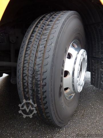 Standardni vlačilec DAF XG+ 530 Skylight/Intarder/Hydr./PTO/Alcoa/257tkm