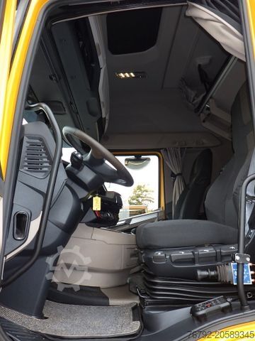 Standardni vlačilec DAF XG+ 530 Skylight/Intarder/Hydr./PTO/Alcoa/257tkm