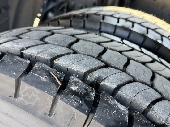 Tractor estándar MAN TGX 4X2 470 RETARDER EURO 6 MAN TIPMATIC