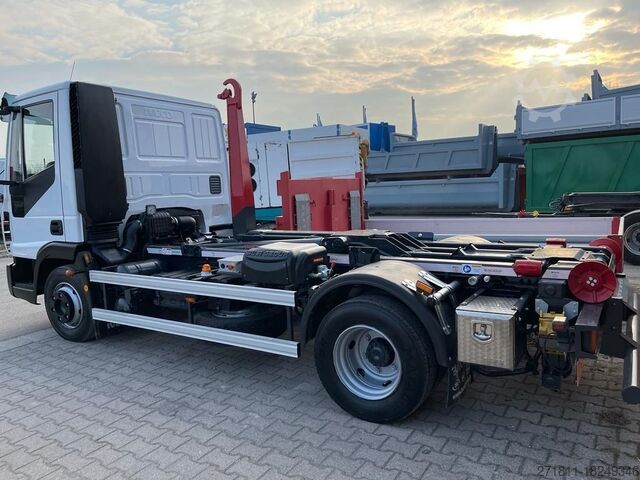 Камион с кука за контейнери IVECO EUROCARGO 80 E18 CON IMPIANTO SCARRABILE NUO