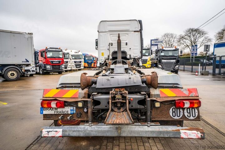 Sistema a braccio con gancio MERCEDES ACTROS 2540 +MULTILIFT XP 20-56