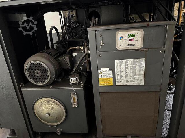 Navpični obdelovalni center KAOMING KMC-2000SV