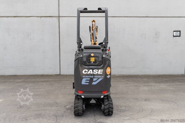 মিনি খননকারী CASE CX 15 EV