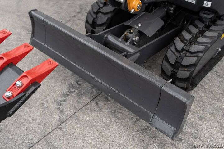 মিনি খননকারী CASE CX 15 EV