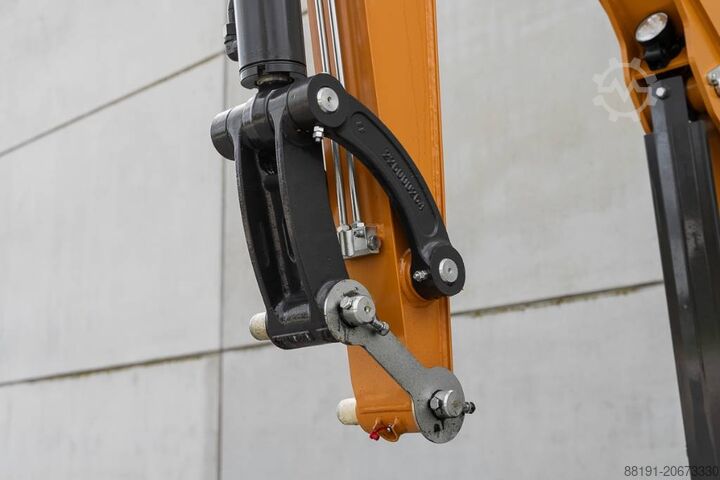 Máy xúc mini CASE CX 42 D