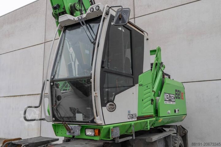 Máy xúc bánh lốp Sennebogen 821 E