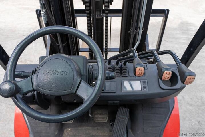 Xe nâng Manitou MI 25