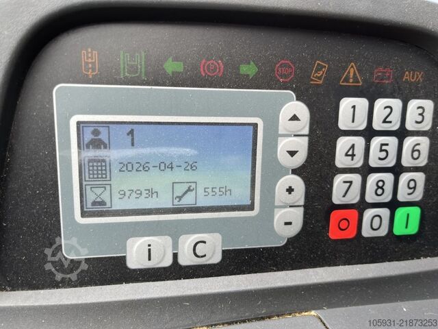 Schubmaststapler BT RRE140H